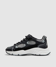 Load image into Gallery viewer, Cleens Pulse Runner Sneaker