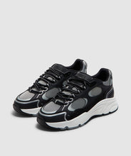 Load image into Gallery viewer, Cleens Pulse Runner Sneaker