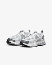 Load image into Gallery viewer, Nike Zoom Vomero 5 GS