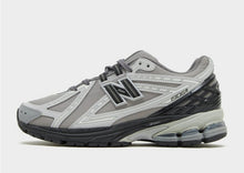 Load image into Gallery viewer, NEW BALANCE 1906R