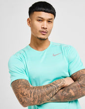 Load image into Gallery viewer, Nike Repel / Miler / Challenger Set