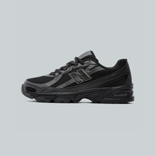 Load image into Gallery viewer, New Balance 740