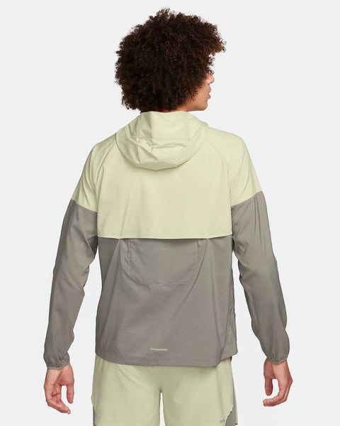 Olive hot sale nike windbreaker