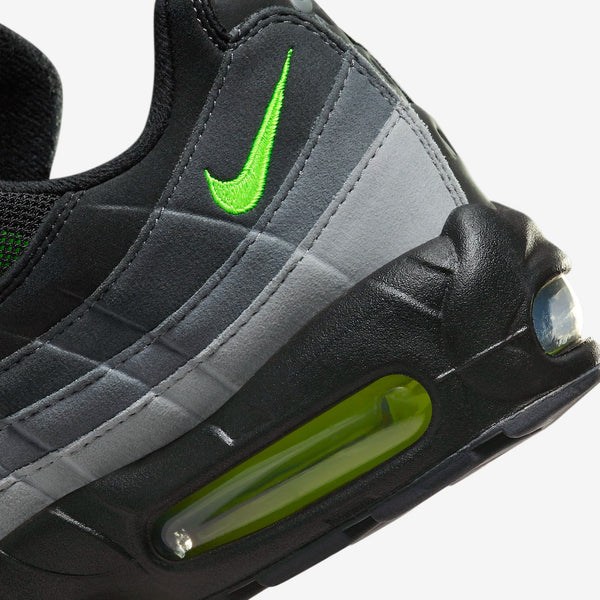 Coming Soon : NIKE AIR MAX 95 “BLACK NEON”