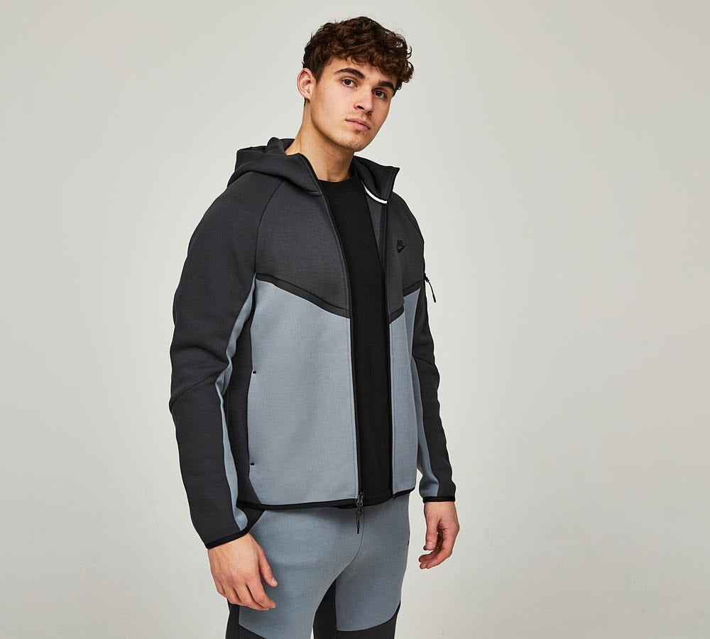 grey tracksuit tech fleece