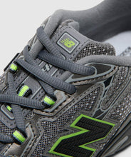 Load image into Gallery viewer, New Balance 740
