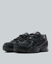Load image into Gallery viewer, New Balance 740
