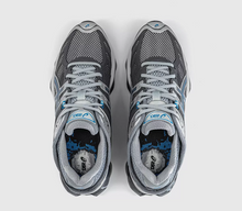 Load image into Gallery viewer, Asics GEL-KINETIC 2.0 "Blue Coast"
