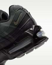 Load image into Gallery viewer, Nike Air Max 95 GORE-TEX
