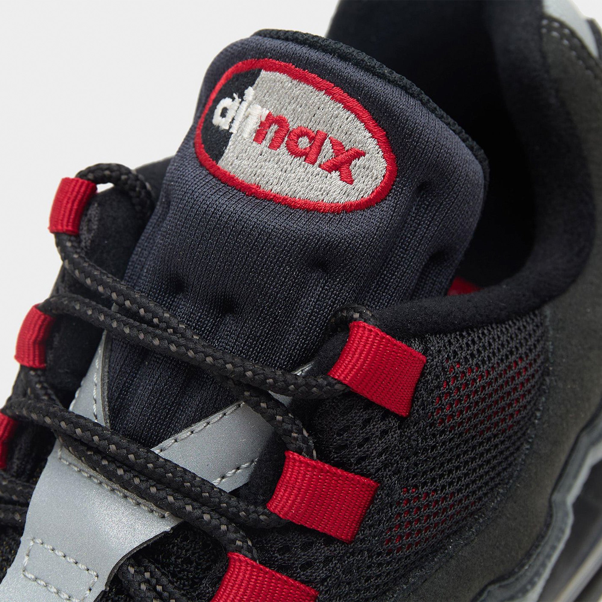 nike air max 95 liverpool