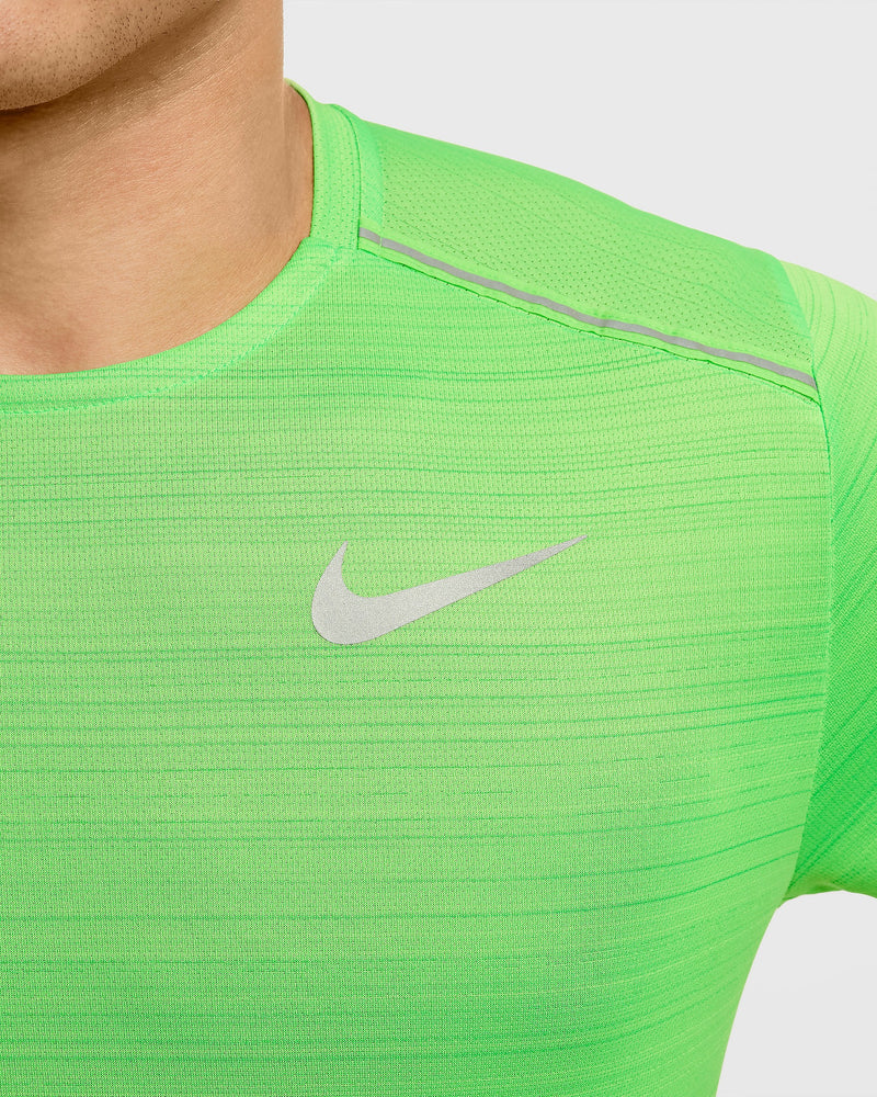 NIKE MILER 1.0 Green Strike