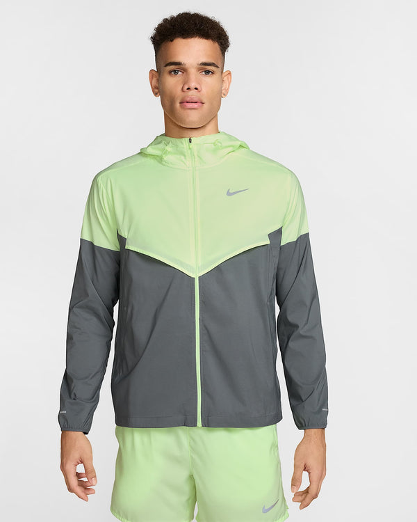 Nike Impossibly Light Windrunner