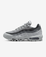 Load image into Gallery viewer, Nike Air Max 95
