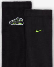 Load image into Gallery viewer, Nike AIR MAX 95 Everyday Cushioned SOCKS
