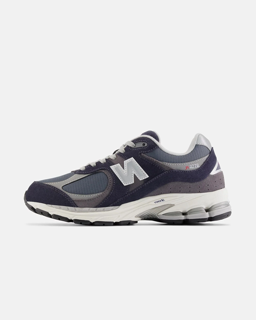 NEW BALANCE 2002R