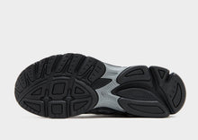 Load image into Gallery viewer, ASICS GEL-STRATUS MC
