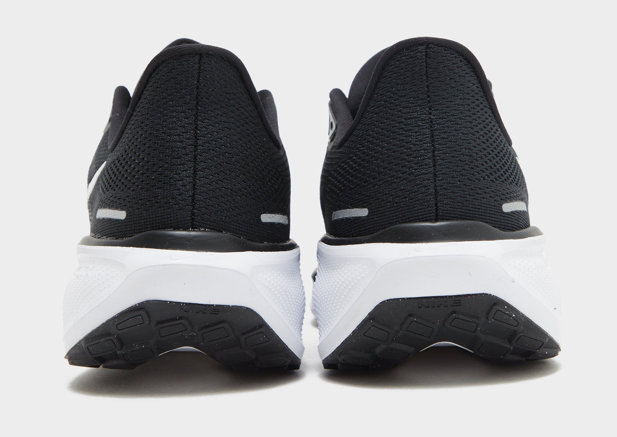 nike zoom gravity vs pegasus 37