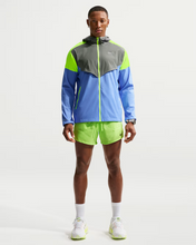 Load image into Gallery viewer, Nike Impossibly Light Windrunner
