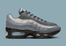 Load image into Gallery viewer, Nike Air Max 95 GS
