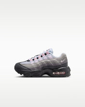Load image into Gallery viewer, Nike Air Max 95 YOUNGER KIDS "PINK FOAM"
