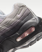 Load image into Gallery viewer, Nike Air Max 95 YOUNGER KIDS "PINK FOAM"
