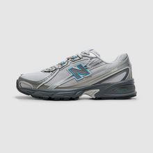 Load image into Gallery viewer, New Balance 740
