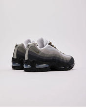 Load image into Gallery viewer, NIKE AIR MAX 95 &quot;MEDIUM OLIVE&quot;
