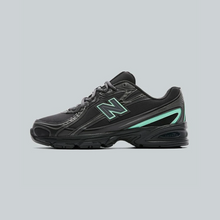 Load image into Gallery viewer, New Balance 740
