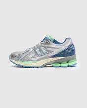 Load image into Gallery viewer, NEW BALANCE 19060R “MULTI GREY”
