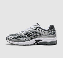 Load image into Gallery viewer, Saucony ProGrid Omni 9
