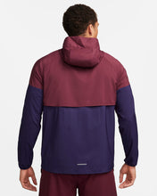 Load image into Gallery viewer, Nike Windrunner Repel Running Jacket
