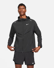 Load image into Gallery viewer, Nike Windrunner Running Jacket
